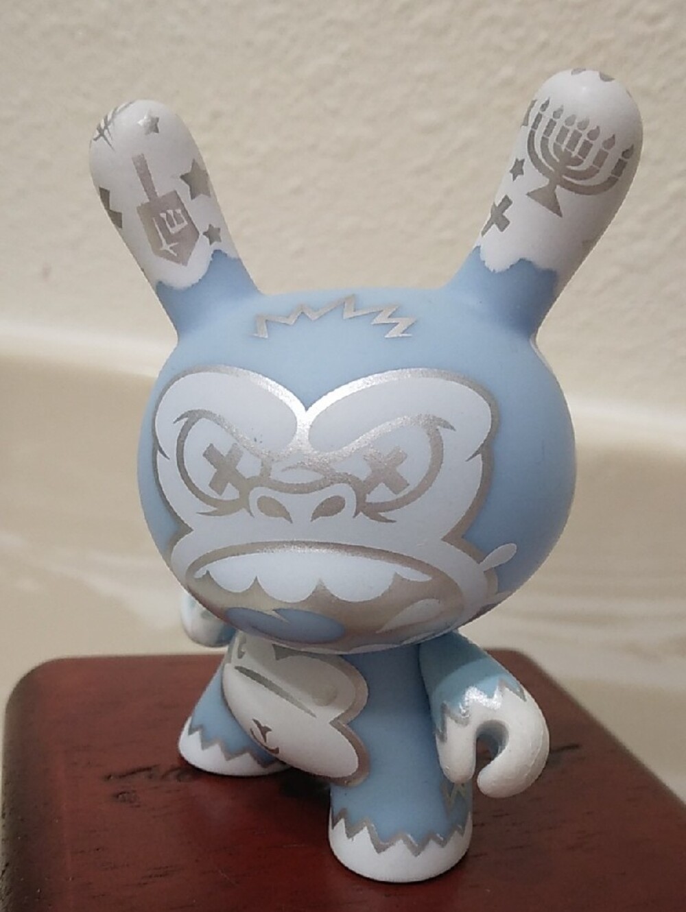 Kidrobot 3" HolidAPE Dunny Chanukah Chase Variant by MAD (2013) Vinyl Figure